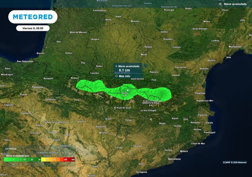 Nevada en los Pirineos Tras un verano en el que se ha producido un deshielo sin precedentes en los Pirineos, la entrada fría que se producirá mañana jueves dejará las primeras nevadas en las cumbres, donde se podrán acumular hasta 5-10 cm.