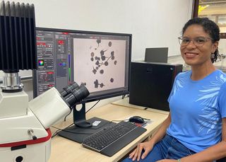 Jovem pesquisadora da Amazônia recebe prêmio que reconhece contribuição de mulheres na ciência brasileira