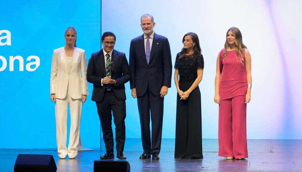 Entrega del premio Princesa de Girona 2026 al Dr. Eduardo Méndez a mano de los reyes de España. Crédito: DGCS/UNAM.
