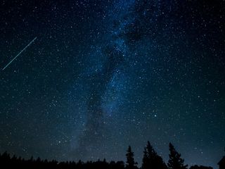 Julho despede-se... com chuva de estrelas Delta Aquáridas!