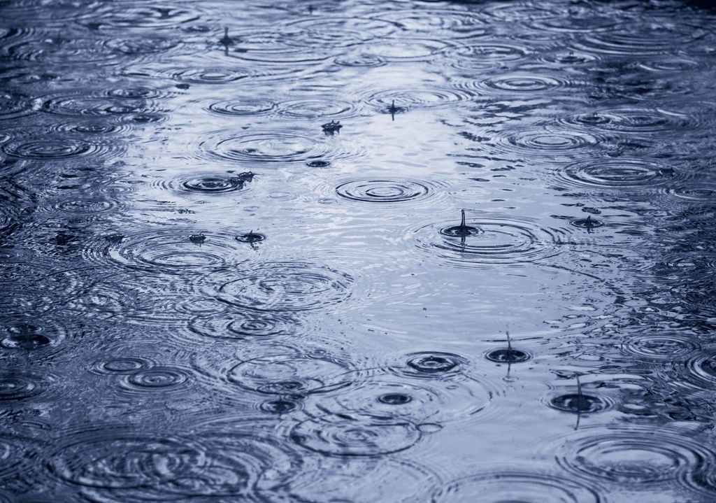 Acqua precipitabile, pioggia. L’incremento appare costante e legato a temperature atmosferiche e marine sempre più elevate, dall’Atlantico al bacino del Mediterraneo.