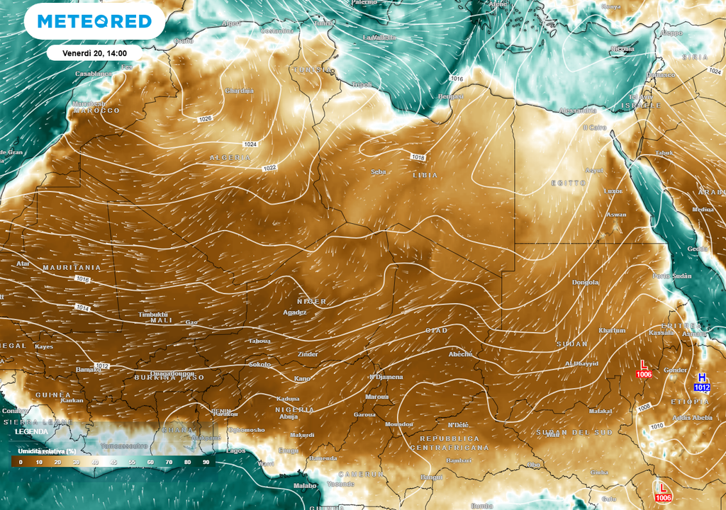 Africa settentrionale. La presenza di masse d’aria molto secche nei bassi strati, unito all’intenso soleggiamento diurno e alla totale serenità dei cieli, sta favorendo un forte riscaldamento di tutta la fascia sub-sahariana. In queste settimane si sta verificando un progressivo riscaldamento delle aree desertiche del Nord Africa.