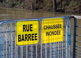 L'alerte aux fortes pluies et aux inondations &eacute;tendue &agrave; d'autres d&eacute;partements. D&eacute;couvrez les derni&egrave;res pr&eacute;visions m&eacute;t&eacute;o