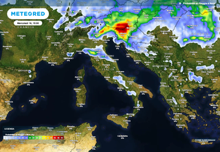 Meteo: l’estate sta per rialzare la testa con l'anticiclone, ma il maltempo non si arrende: ecco le aree interessate