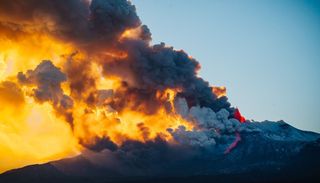 L&rsquo;Etna sta diventando un vulcano dalla componente pi&ugrave; esplosiva, la sfida per il sistema aeroportuale siciliano
