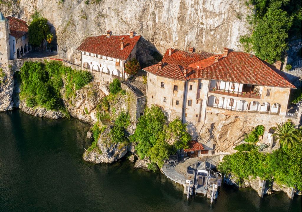 Eremo Santa Caterina del Sassso