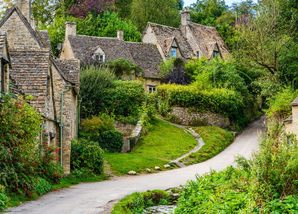 Maisons en pierre sur Arlington Row dans le village de Bibury
