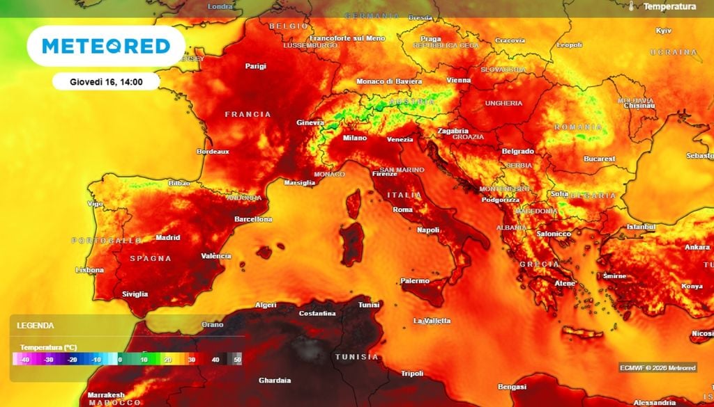 La prossima settimana l'asse del promontorio anticiclonico di matrice nordafricana tenderà ad inclinarsi verso est, puntando verso l'Italia. Il caldo sarà intenso e interesserà soprattutto le isole maggiori e le regioni occidentali. Mappa delle temperature a 2 metri dal suolo prevista per giovedì 16 luglio. ECMWF Meteored