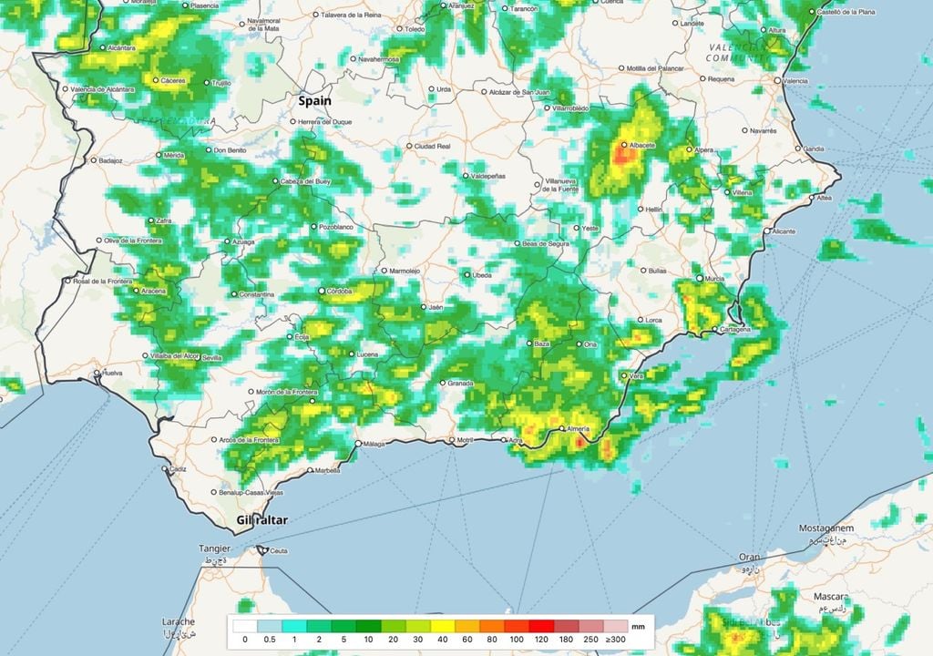 Precipitación acumulada prevista por el modelo Harmonie Arome de la AEMET para hoy domingo. Fuente: Harmonie-Arome.es.