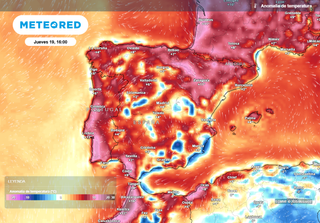 La AEMET pone mañana jueves a 2 comunidades en aviso naranja por calor: estas serán las peores horas