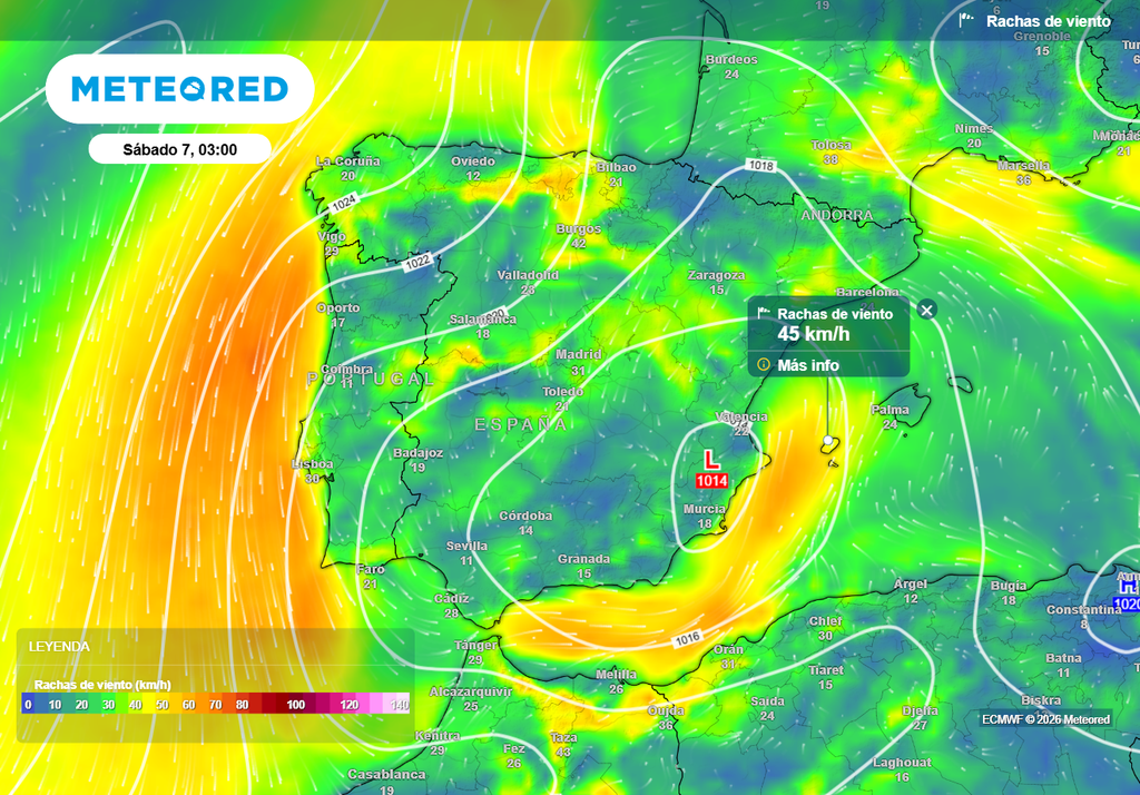 Esta próxima madrugada se esperan rachas de viento localmente intensas.