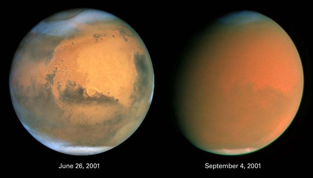 Marte y tormenta de polvo Imágenes de Marte captadas con menos de tres meses de diferencia por una de las cámaras de campo profundo planetario del telescopio espacial Hubble, en el año 2001, en las que se aprecia el resultado de una gran tormenta de polvo ocurrida en el planeta (derecha). Fuente: © NASA