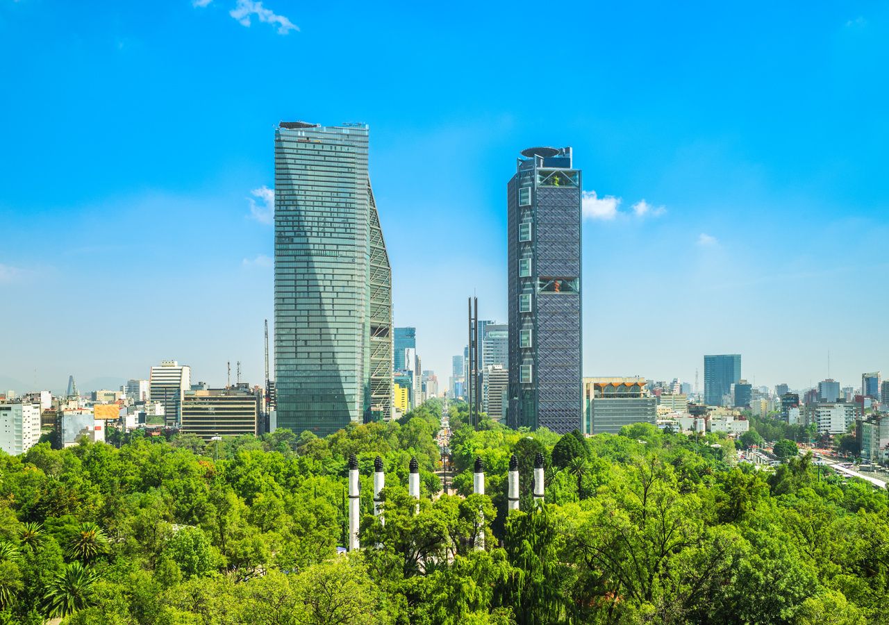 Un sistema de alta presión en niveles medios y la contaminación de base en la ZMVM provocan la emergencia por ozono cada año, sobre todo durante la primavera.