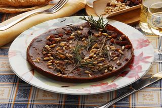 La castagna nella cucina italiana, dalla pasta all’uovo fresca al dolce Castagnaccio