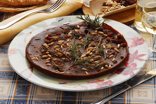 La castagna nella cucina italiana, dalla pasta all’uovo fresca al dolce Castagnaccio