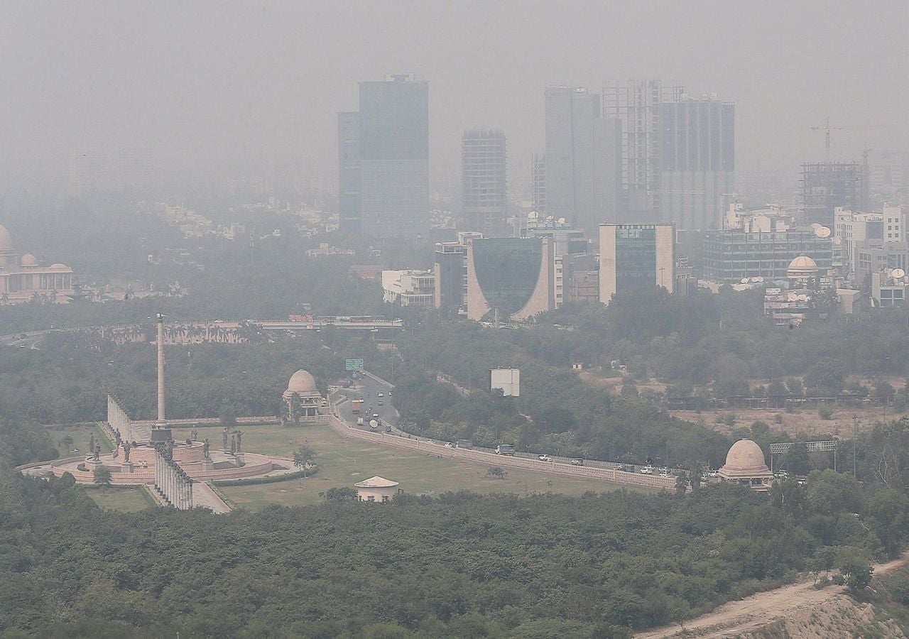 El área urbana de Delhi, constituye la tercera megaciudad del planeta. Y es también la ciudad más contaminada del globo. Así luce su atmósfera un día cualquiera.