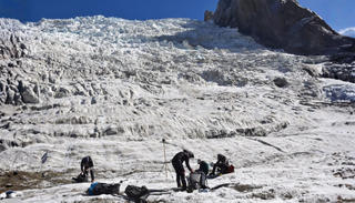 La cordillera de Chile central se est&aacute; calentando y derrite glaciares incluso en invierno