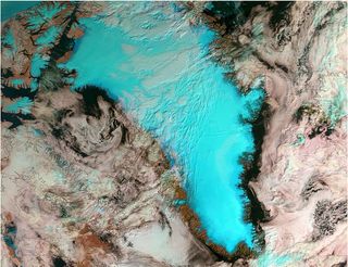 La cubierta de hielo en verano de 2012 sobre Groenlandia