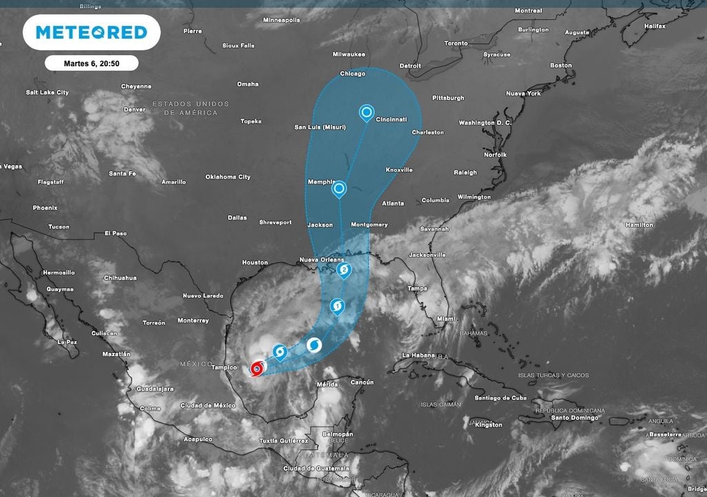 El pronóstico de trayectoria indica que el sistema puede incrementarse como huracán categoría 1 y 2 hacia el fin de semana. El pronóstico de trayectoria indica que el sistema puede incrementarse como huracán categoría 1 y 2 hacia el fin de semana.