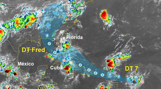 La depresión tropical Fred y la 7 en un Atlántico tropical activo