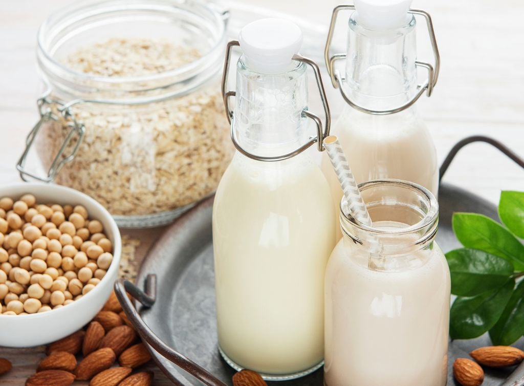 Leche y bebida de avena Leche y bebida de avena