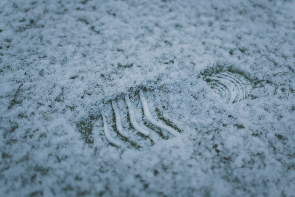 Las aceras durante los inviernos se convierten en verdaderos laboratorios de intercambios energéticos. Foto de Paul Green en Unsplash Las aceras durante los inviernos se convierten en verdaderos laboratorios de intercambios energéticos. Foto de Paul Green en Unsplash