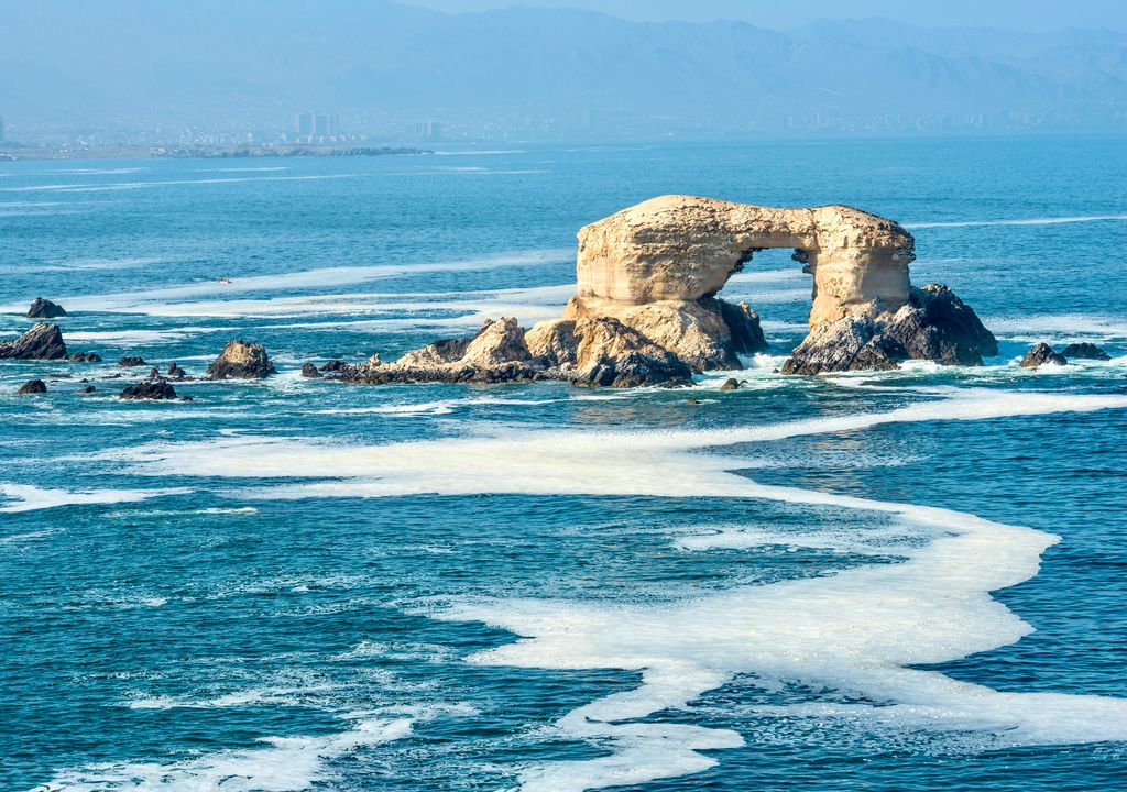 Monumento Natural La Portada, Región de Antofagasta.