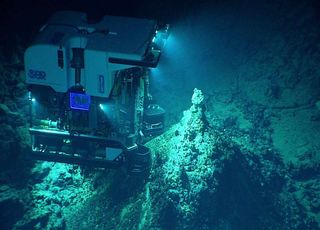 A Fossa das Marianas: o local mais profundo da crosta terrestre! Mergulhe a quase 11.000 metros de profundidade!