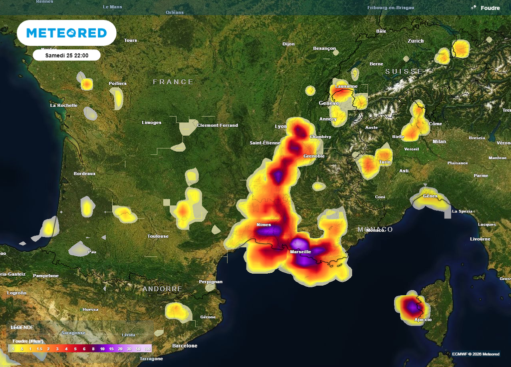 De violents orages se poursuivront au sud-est durant la nuit de samedi à dimanche