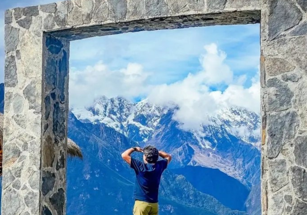 La Gran Muralla China de los Andes Este circuito turístico se sitúa al sudeste de Perú y la zona es reconocido por sus cañones, sus picos nevados y el legado arqueológico del Imperio Inca. Foto: X @corel10