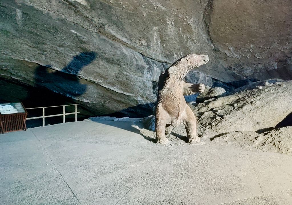 Cueva del Milodón. Cueva del Milodón.