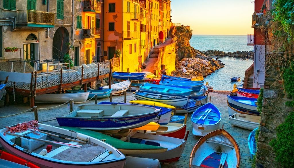 Cinque Terre Italia Cambio climático Aumento nivel del mar Bajo los escenarios climáticos más severos, las olas podrían superar los 13 metros de altura.