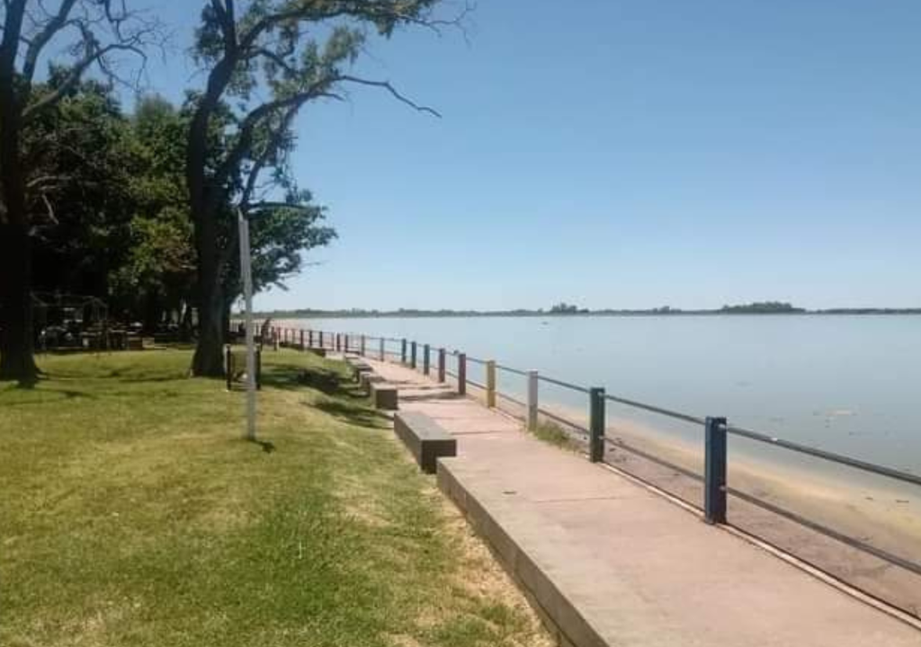La Laguna de Lobos Buenos Aires La Laguna de Lobos cuenta con duchas calientes y áreas de servicio cerradas que ayudan a "olvidar" que afuera es invierno. Foto: Gentileza X @MonicaG88843618