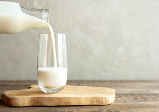 Leite hidrata mais que água: mito ou realidade?