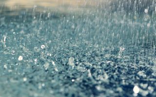 La lluvia “cálida”, rayos y el Mediterráneo otoñal