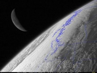 La Luna de Halloween en las imágenes del GOES-13 en 2010