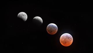 La Luna piena di venerdì 28 agosto verrà 'mangiata' da un'eclissi spettacolare: ecco a che ora si vedrà in Italia