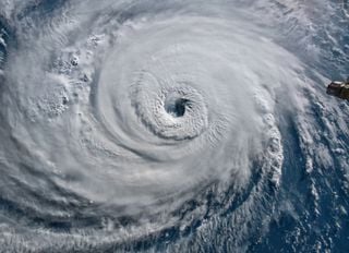 La 'meteodiversidad' de los huracanes, ¡algunos son singulares y anómalos!