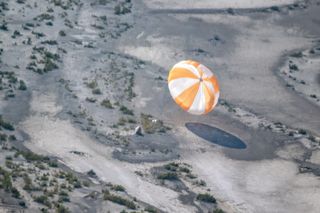 La nave espacial OSIRIS-REx traerá a la Tierra una carga muy especial este domingo