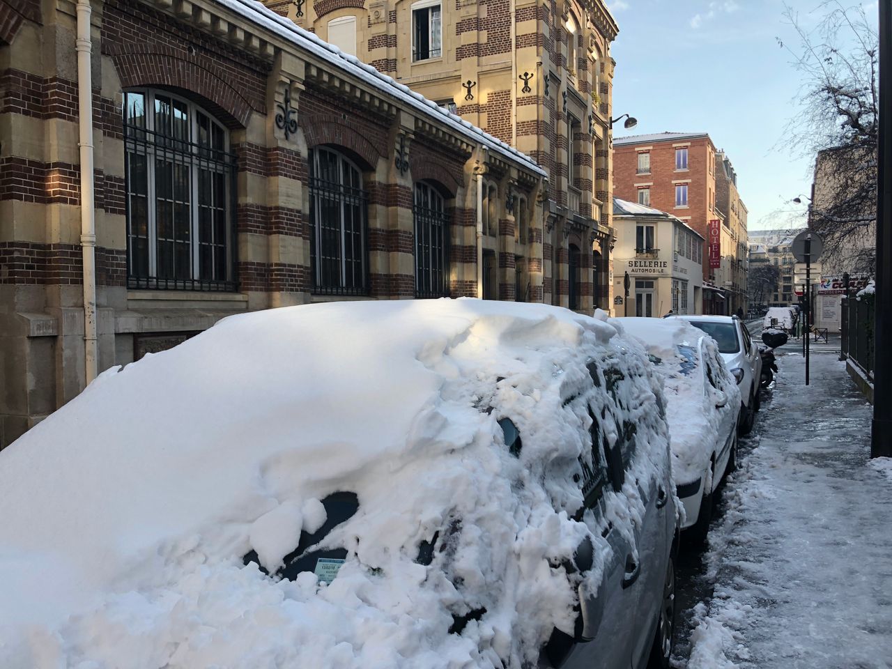 Rouen, Paris, Lille… La neige touche la France du Nord au Centre