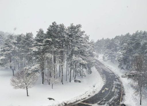 La nieve llega a los Pirineos y otras sierras de España: los mapas pintan más de 50 cm hasta el domingo en estas zonas