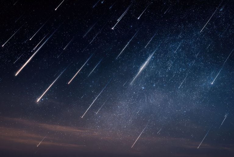 Se acerca el pico de las leónidas: fecha y consejos para ver una de las lluvias de estrellas más espectaculares del año