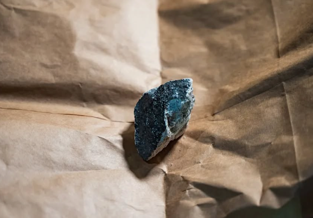 Uno dei meteoriti caduti giorno 8 marzo e recuperato nel villaggio tedesco di Koblenz.