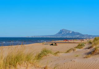 Esta es la única playa de Valencia que pierde la Bandera Azul en 2025: “la calidad del agua no es excelente”