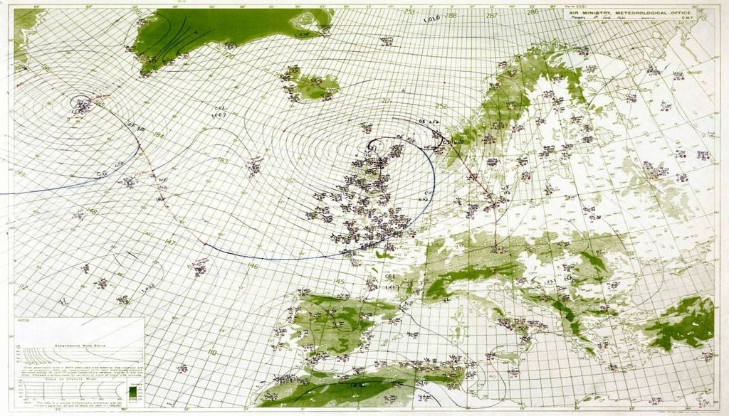 Mapa del 5 de junio de 1944 01 GMT con la borrasca citada en en texto. Fuente: Enciclopedia del Día D y la Batalla de Normandía https://www.dday-overlord.com/es/dia-d/expedientes-desembarco-normandia/tiempo-meteorologico