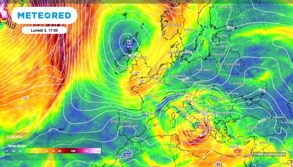 Le mappe della circolazione dei venti, per l'inizio della prossima settimana, ci permettono di constatare la posizione dell'alta pressione sul Regno Unito e Mare di Norvegia, mentre sul Sud Italia la depressione continua ad attrarre l'aria fredda verso di sé. ECMWF-MeteoRed