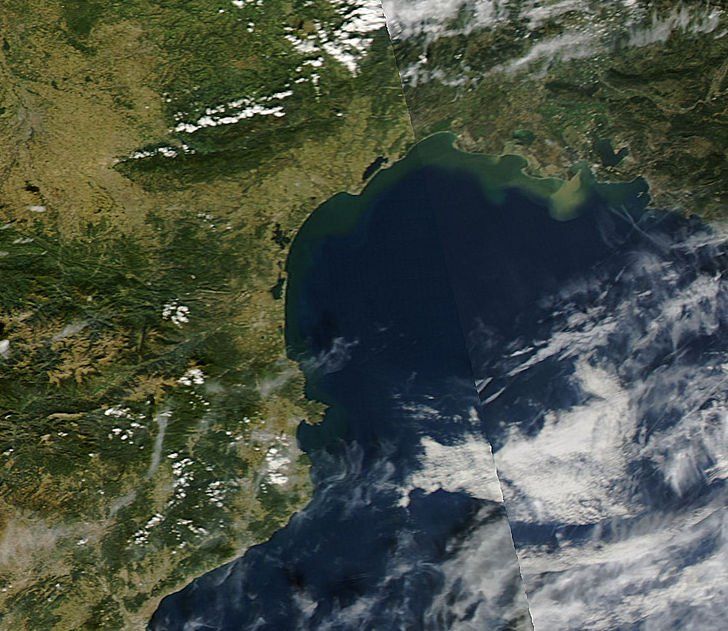 La Ram Te Pone A Prueba: ¿qué Le Pasa A La Costa Occidental Francesa? Detalles occidental y oriental
