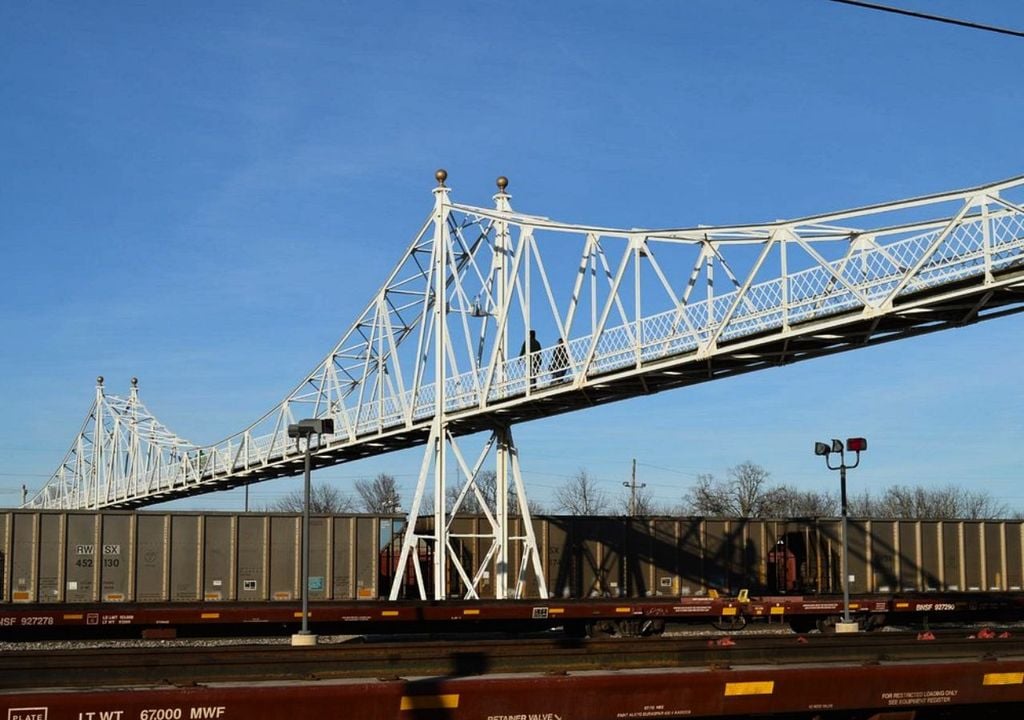 puente peatonal de Jefferson Avenue Puente peatonal de Jefferson Avenue en Springfield