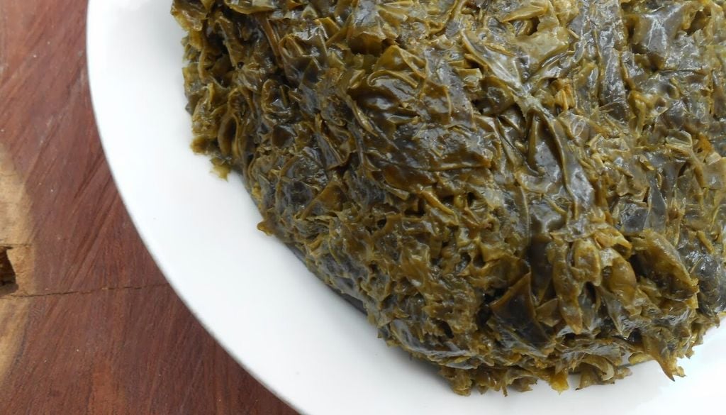 Rico en yodo, hierro y vitaminas, el luche destaca por su alta concentración de nutrientes en un volumen reducido. Foto: Blog Ami pinta cocina.