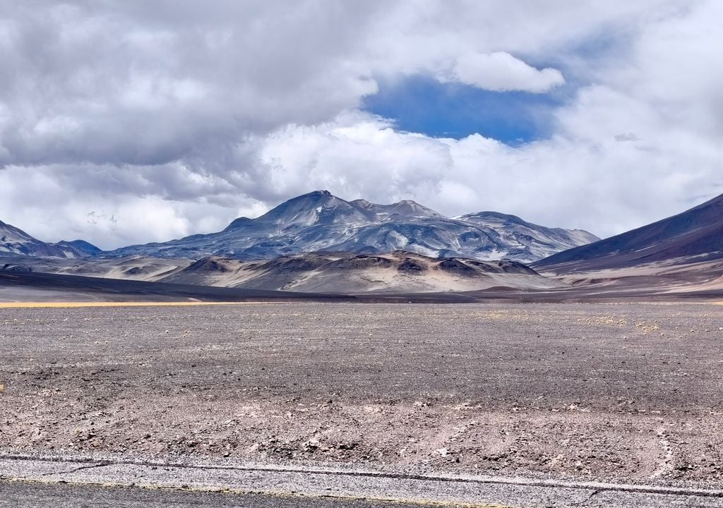 Volcán Ojos del Salado. Volcán Ojos del Salado.